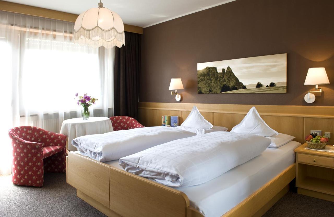 Martina Breakfast Lodge Кастелрото Стая снимка