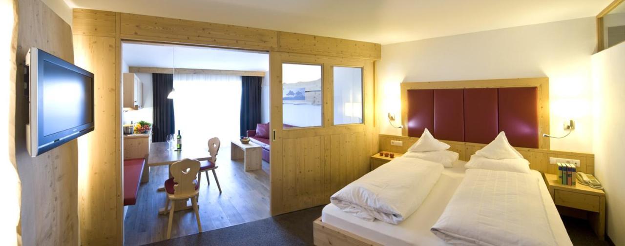 Martina Breakfast Lodge Кастелрото Екстериор снимка