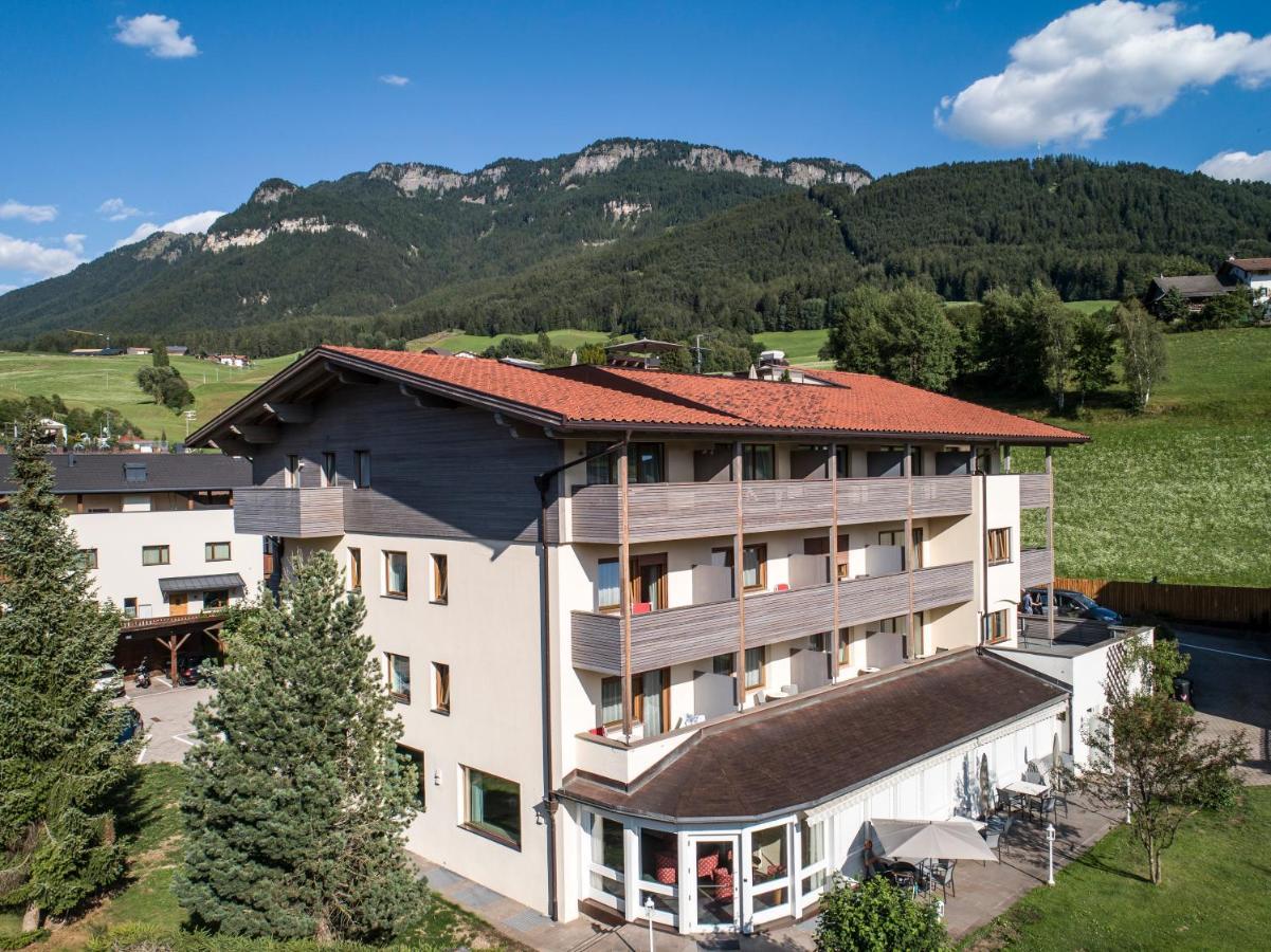 Martina Breakfast Lodge Кастелрото Екстериор снимка