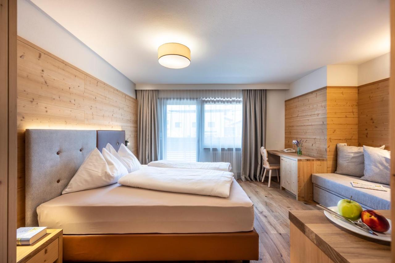 Martina Breakfast Lodge Кастелрото Екстериор снимка