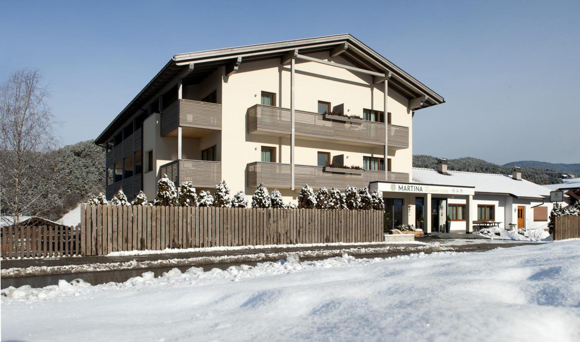 Martina Breakfast Lodge Кастелрото Екстериор снимка
